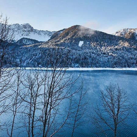 Maanja Lake Front Suite Lateis Eksteriør billede